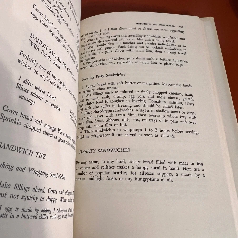 Serve It Cold! Cookbook June Crosby Ruth Conrad Bateman 1969 Book Club Edition